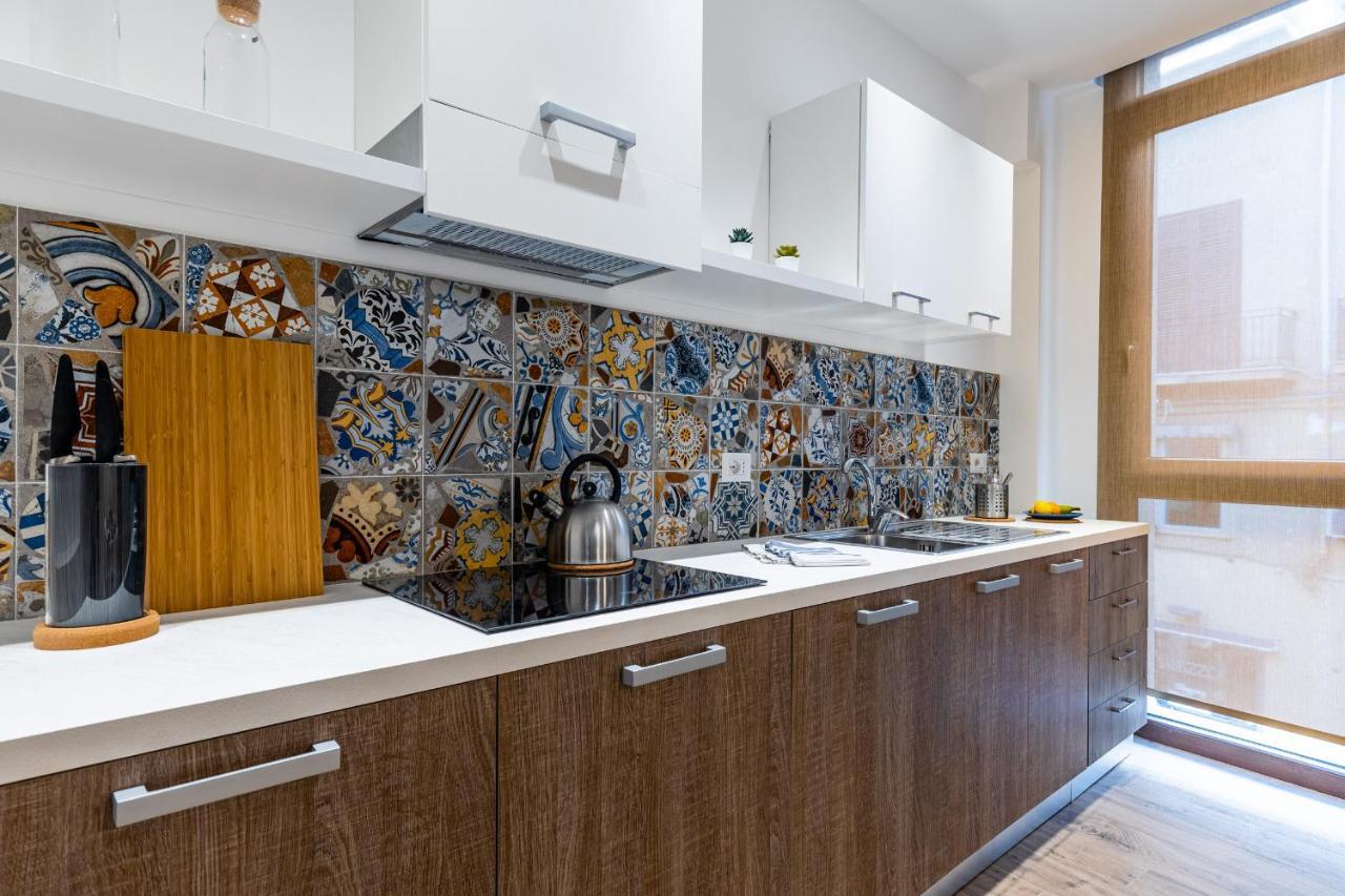 Solemar Sicilia - Palazzo Quaroni Apartment Palermo Luaran gambar