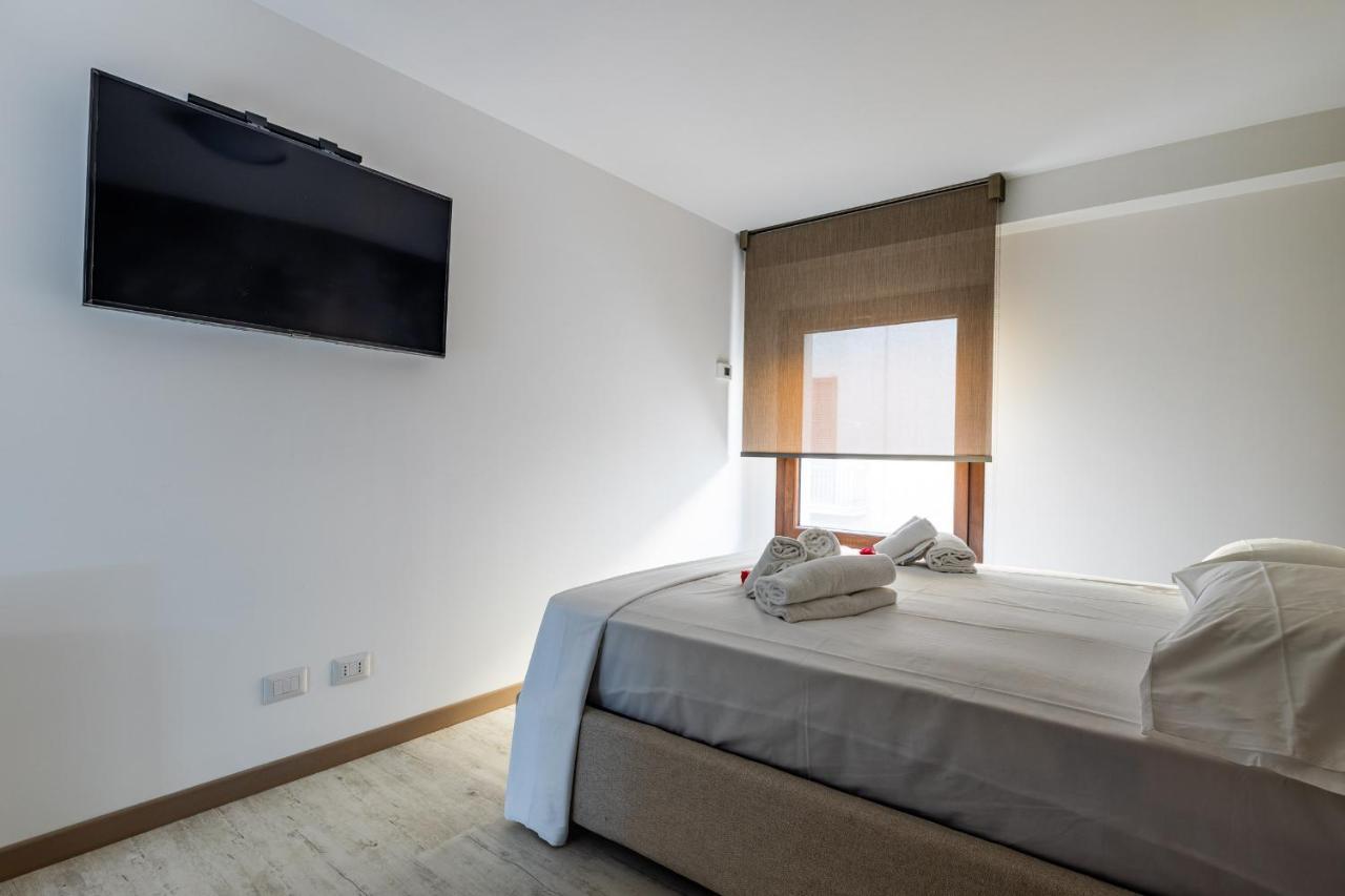 Solemar Sicilia - Palazzo Quaroni Apartment Palermo Luaran gambar