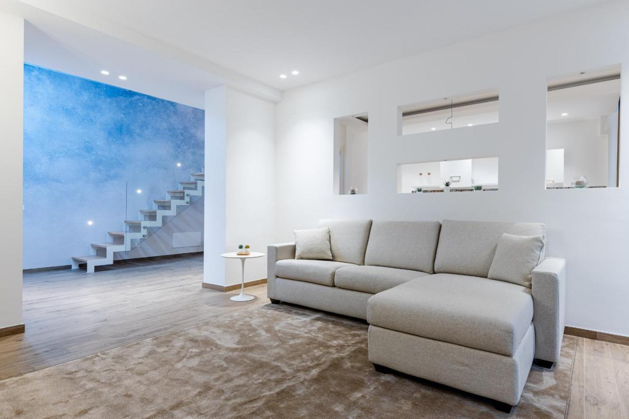 Solemar Sicilia - Palazzo Quaroni Apartment Palermo Luaran gambar
